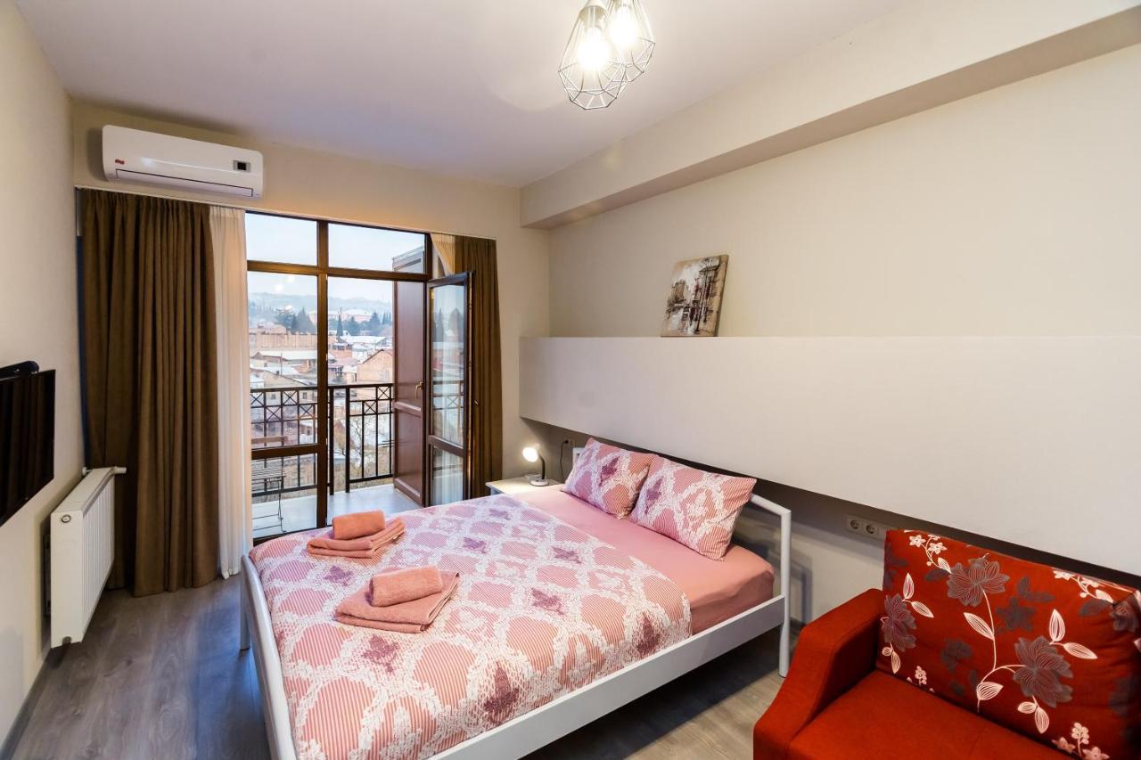 Modern Avlabari In Old Town Apartment Tbilisi Exterior photo